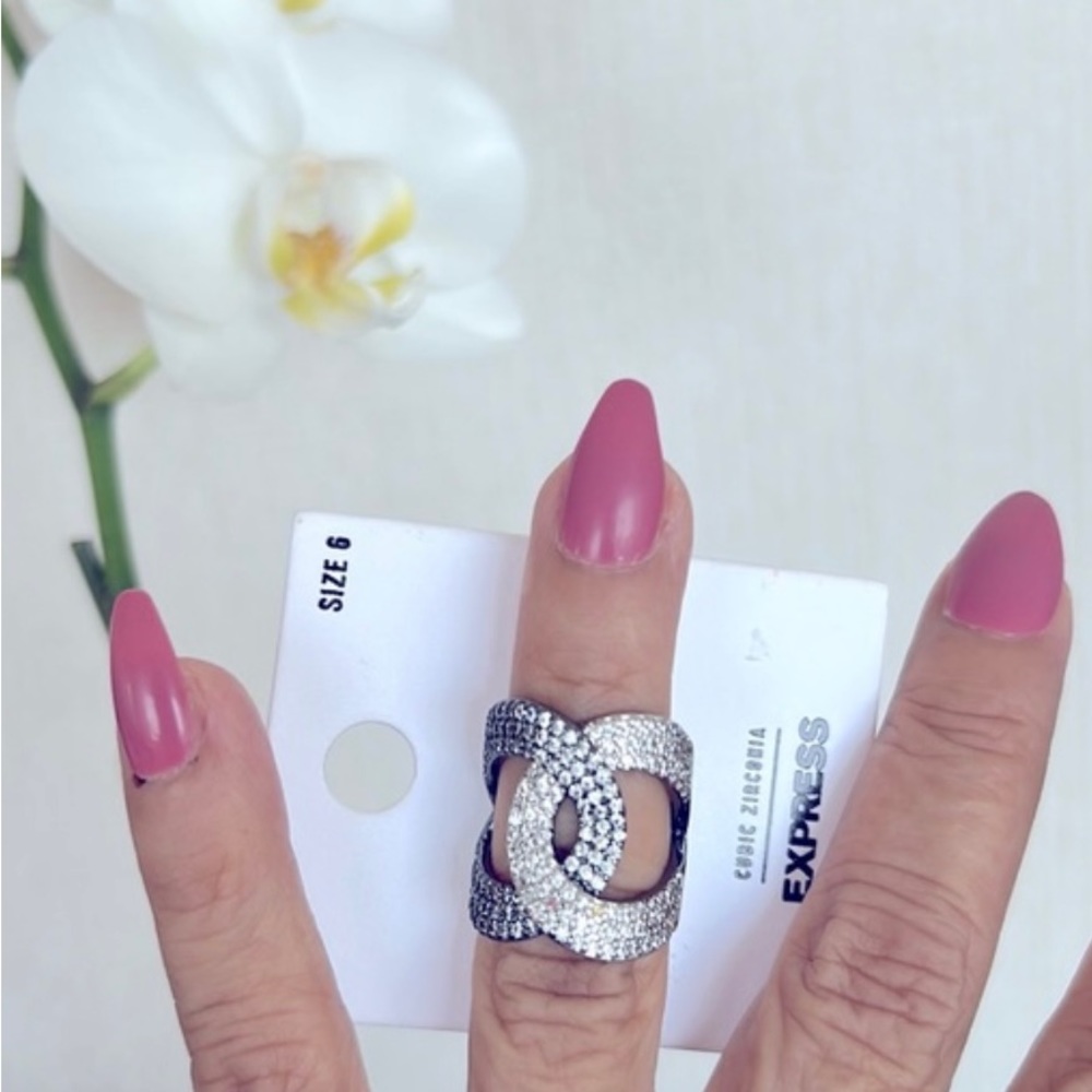 EXPRESS WONEN’S SILVER RINGS # 6